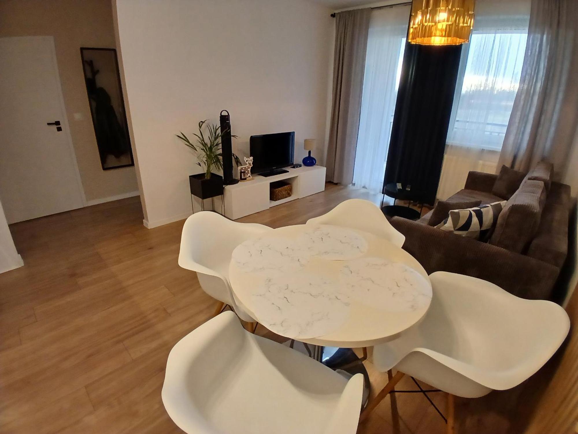 Debowa Kutno Apartment Екстериор снимка